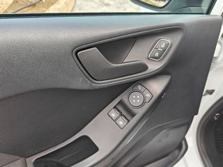 Ford Fiesta 2022 1.1-thumb-7