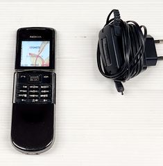 Nokia 8800 Sirocco Α90016 ΤΙΜΗ 250 ΕΥΡΩ