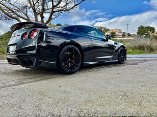 Nissan GT-R 2021