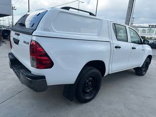 Toyota Hilux 2018 2.4 D-4D-F Double Cab 4x4 Euro 6-thumb-4