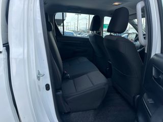 Toyota Hilux 2018 2.4 D-4D-F Double Cab 4x4 Euro 6-thumb-23