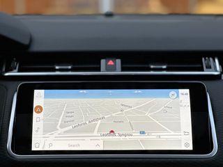 Land Rover Range Rover Velar 2022 P400e R-DYNAMIC SE-thumb-14
