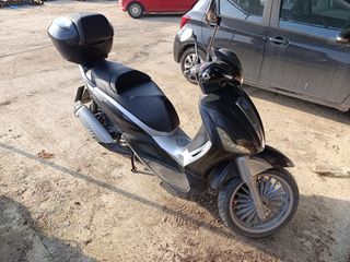 Piaggio Beverly 300 2014-thumb-2