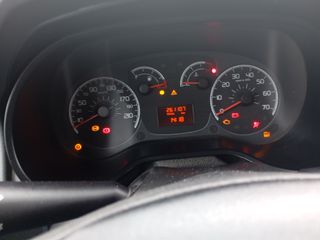 Fiat Doblo 2012-thumb-2