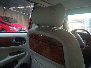 Jaguar XJ8 2000 vanden plus-thumb-14