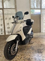 Piaggio Beverly 300i 2015-thumb-2