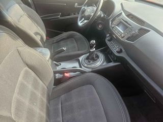 Kia Sportage 2012-thumb-6