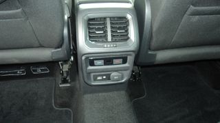 Volkswagen Tiguan 2020-thumb-5