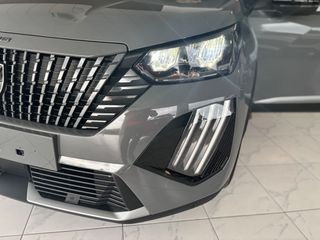 Peugeot 2008 2025 1.2 PURETECH 100 ALLURE-thumb-1