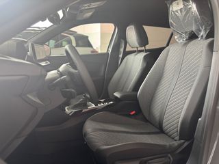 Peugeot 2008 2025 1.2 PURETECH 100 ALLURE-thumb-23