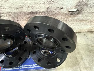 ΑΠΟΣΤΑΤΕΣ H&R B957160-18 18mm 5X130 71.6 ΚΕΝΤΡΟ & H&R B957160-23 23mm ΜΑΖΙ ΜΕ ΜΠΟΥΛΟΝΙΑ ΜΑΚΡΥΑ ΜΑΥΡΑ & ΚΛΕΙΔΙ ΑΣΦΑΛΕΙΑΣ-thumb-1