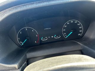 Ford Transit 2021-thumb-5