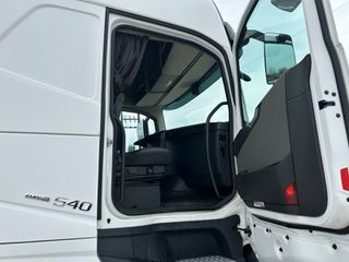 Volvo 2014 , FH13 540ps, έγκυρο ADR, Retarder, Δέρμα, αποστασιόμετρο-thumb-12