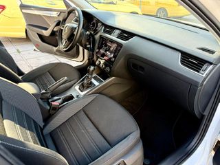 Skoda Octavia 2020-thumb-2