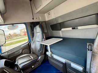 Ανατροπή Volvo 2013 FH 500  8x2 ‘Limited edition OCEAN RACE"-thumb-40