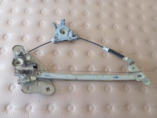 HYUNDAI COUPE 1997-1999 (3Π) ΓΡΥΛΟΣ ΠΑΡΑΘΥΡΟΥ ΗΛΕΚΤΡΙΚΟΣ ΕΜΠΡΟΣ ΔΕΞΙΟΣ ΧΩΡΙΣ ΜΟΤΕΡ