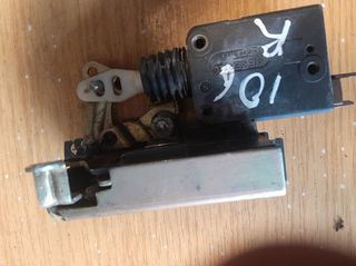 1   ΚΛΕΙΔΑΡΙΑ    ΔΕΞΙΑ   PEUGEOT 106 96-03-thumb-1