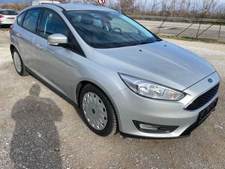Ford Focus 2016 0€ τέλη, bookservice,navi,parktronic,θερμαινόμενα