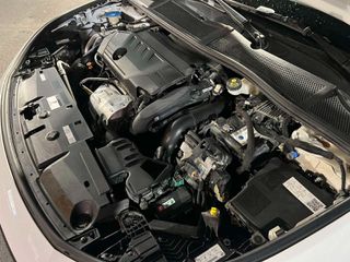 Peugeot 308 2023 1.6 Hybrid 180 e-EAT8-thumb-14