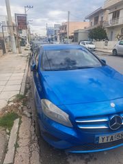 Mercedes-Benz A 180 2013 URBAN-thumb-1