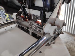 Attack 2018 750 cabin-thumb-10