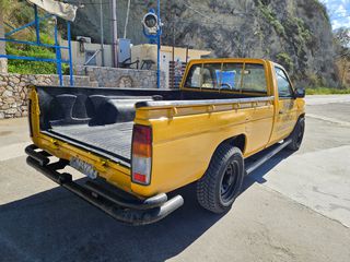 Nissan PickUp 2000 DIESEL 4-thumb-4