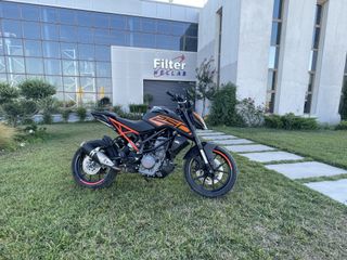 KTM 250 Duke 2023 .