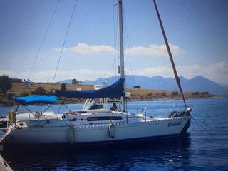 Beneteau 1990 First 32
