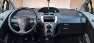 Toyota Yaris 2009 vvti