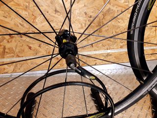 MAVIC COSMIC EQUIPE 700C WHEELSET-thumb-1