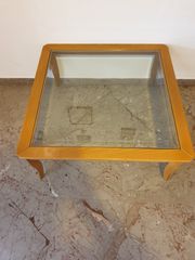 Τραπέζι σαλονιού