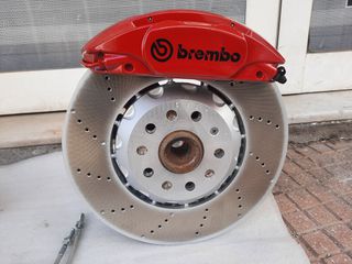 Βrembo 4πίστονα 340Χ30 5X112 Audi A3 S3 GOLF 5 6 7 8 OCTAVIA RS LEON CUPRA SCIROCCO TIGUAN Q3 Q2