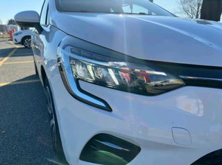 Renault Clio 2021 E-Hybrid Zen-thumb-5