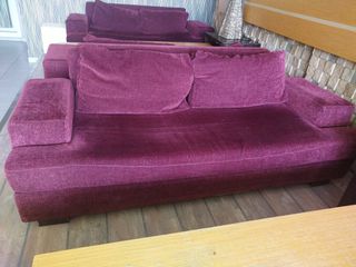 Τριθεσιος καναπές αναπαυτικος.