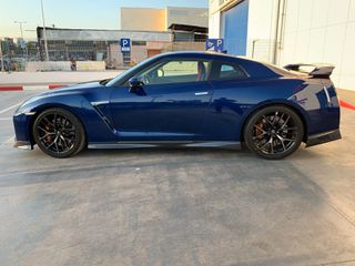 Nissan GT-R 2016 2016 black  edition