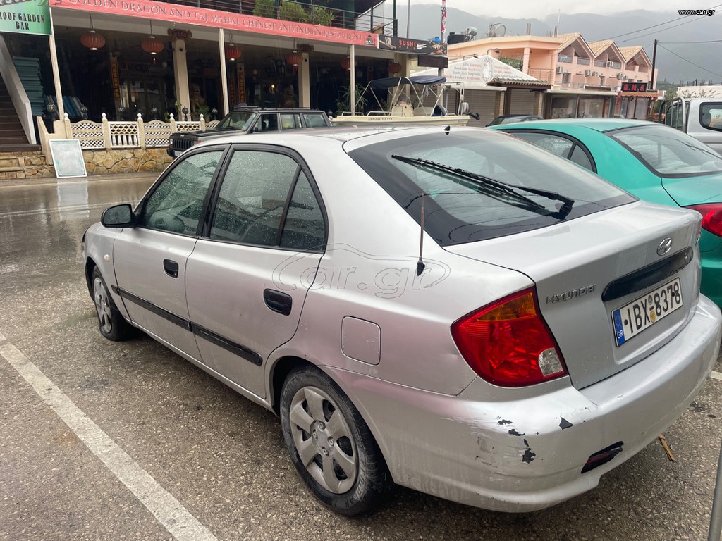 Hyundai Accent '04