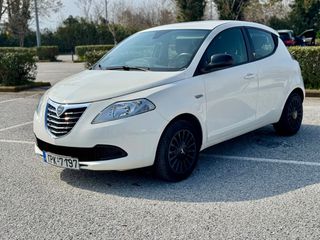 Lancia Ypsilon 2015-thumb-1