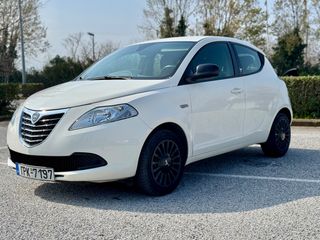 Lancia Ypsilon 2015-thumb-2
