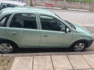 Opel Corsa 2001 C-thumb-6