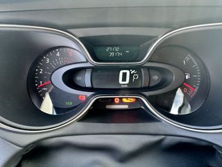 Renault Captur 2018-thumb-6