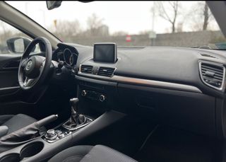 Mazda 3 2017 Nakama edition-thumb-10