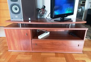 ΕΠΙΠΛΟ ΤΗΛΕΟΡΑΣΗΣ