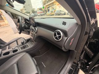 Mercedes-Benz A 180 2016 BlueEfficiency Urban-thumb-16