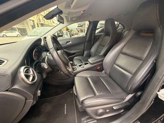 Mercedes-Benz A 180 2016 BlueEfficiency Urban-thumb-19