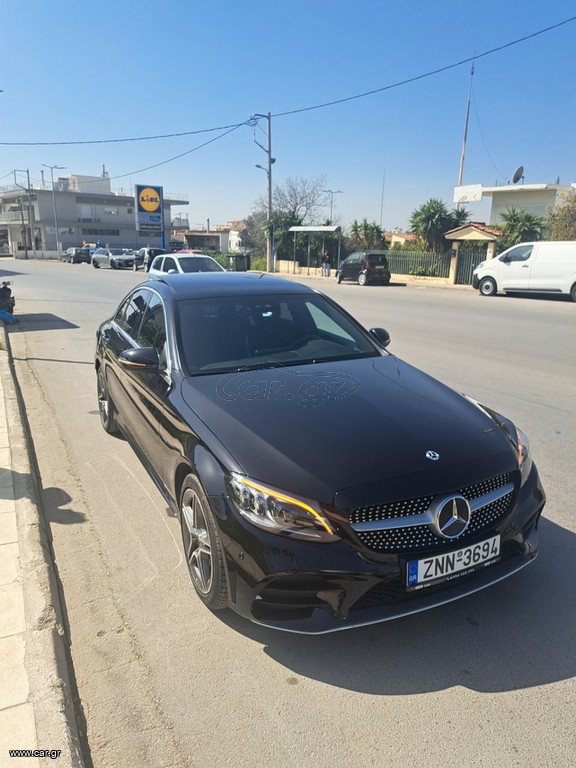 Mercedes-Benz C 300 2019 AMG panorama