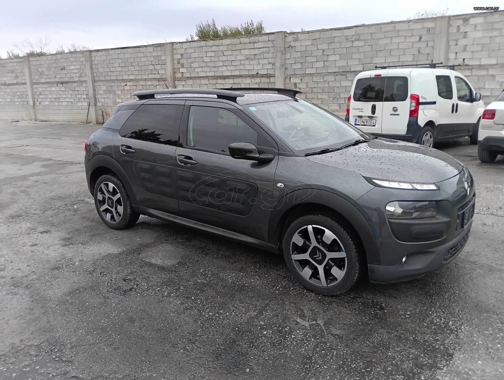 Citroen C4 Cactus 2017 e-VTi Shine