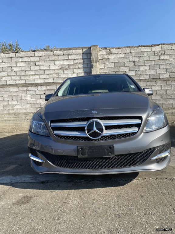 Mercedes-Benz B 200 2015 NGT Executive
