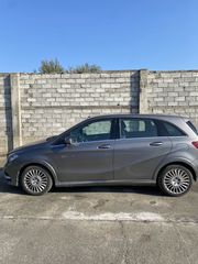 Mercedes-Benz B 200 2015 NGT Executive-thumb-3