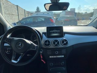 Mercedes-Benz B 200 2015 NGT Executive-thumb-10
