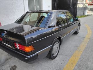 Mercedes-Benz 190 1992-thumb-4